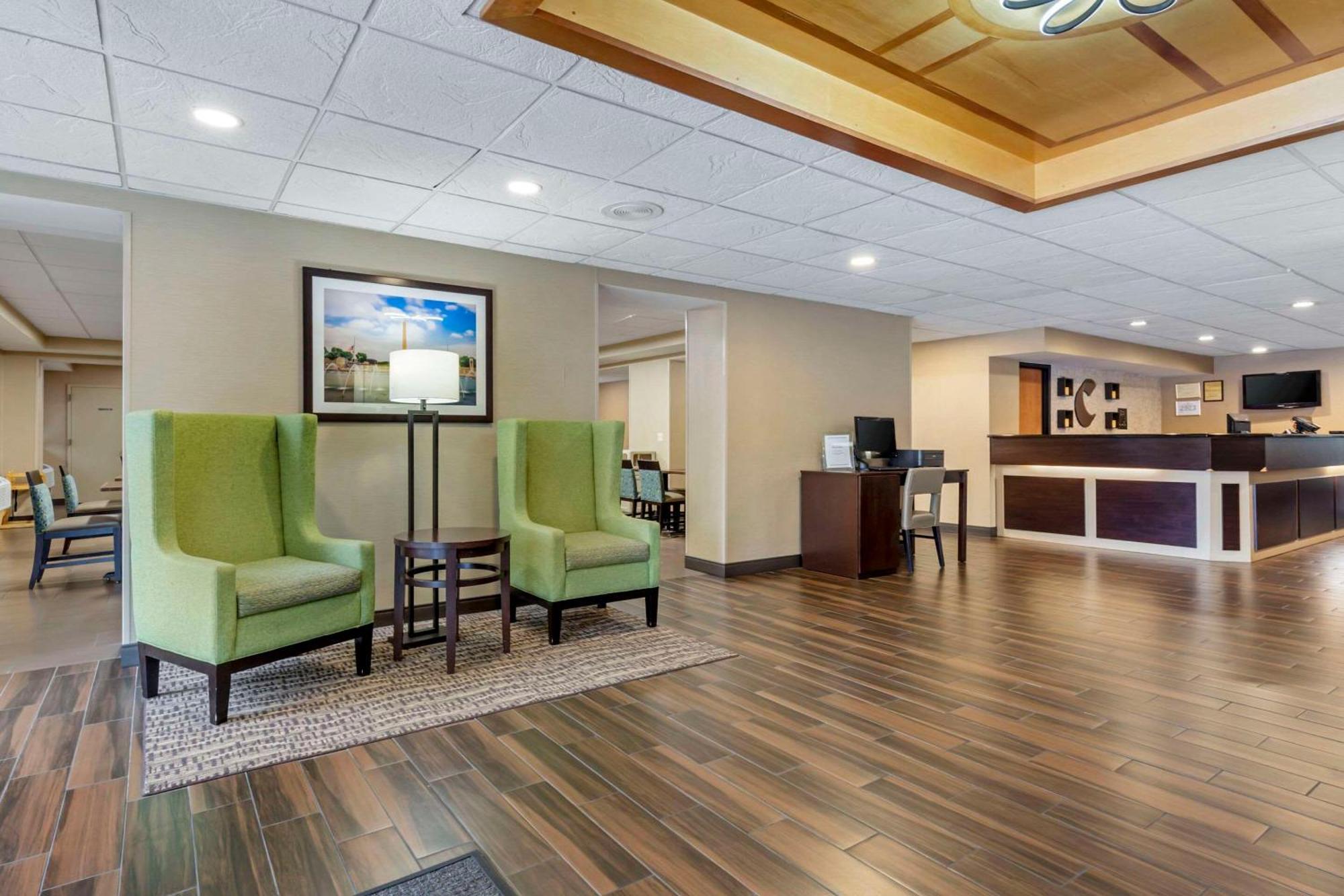 Comfort Inn Herndon-Reston Exterior foto
