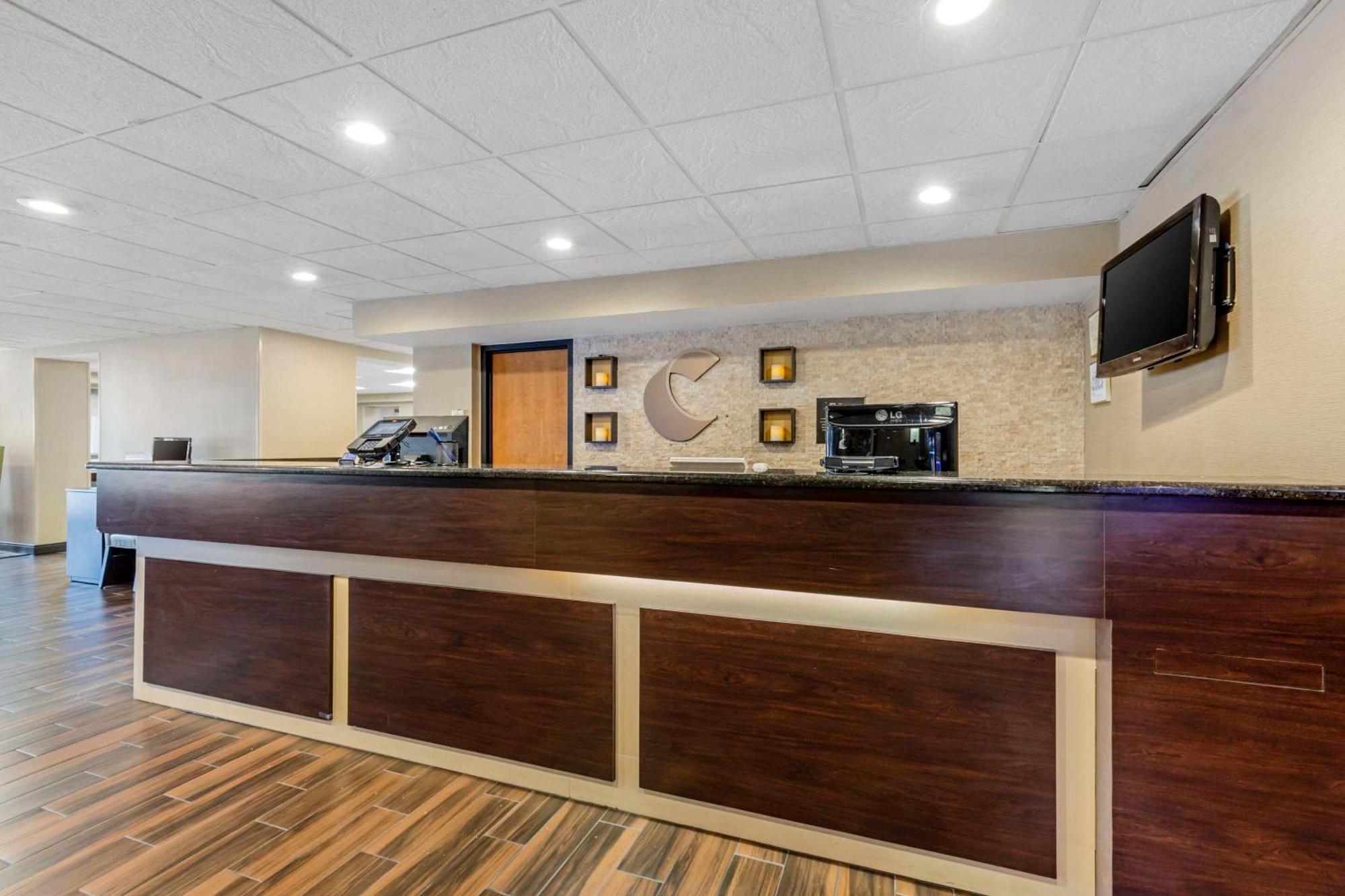Comfort Inn Herndon-Reston Exterior foto